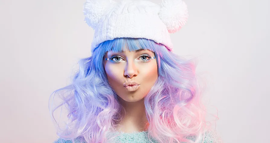 虚拟物品演示:瑟尤丽恩玻尿酸护唇膏